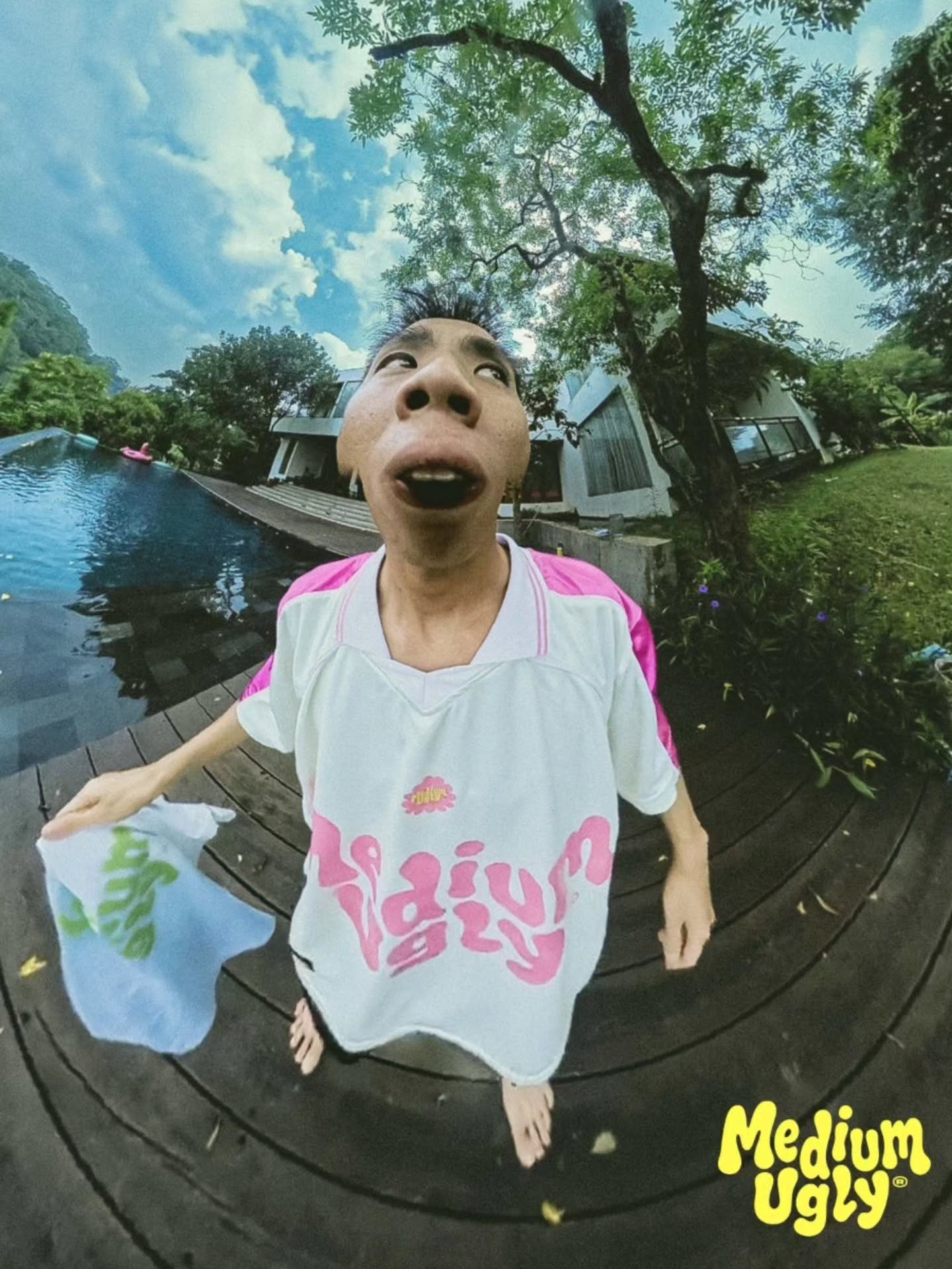Not perfect. Still fish-eye. Medium Ugly Instagram lookbook photo